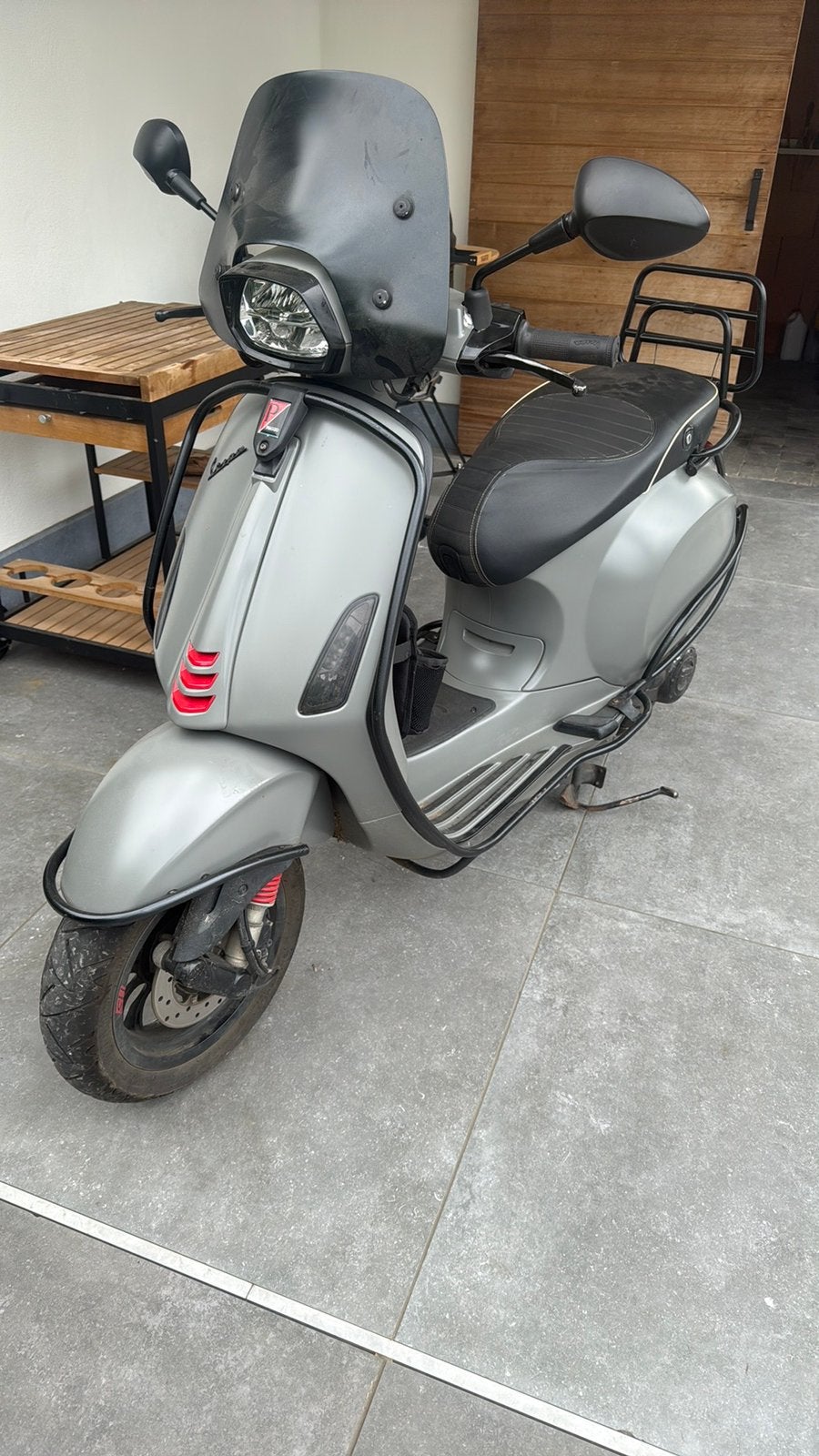 Vespa sprint, Fietsen en Brommers, Scooters | Vespa, Ophalen, Zo goed als nieuw
