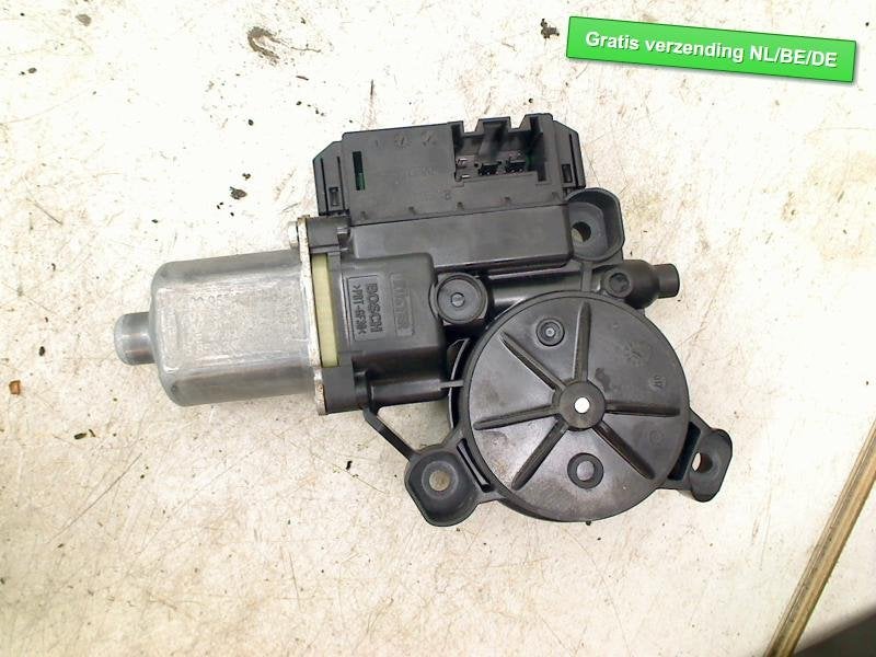 MOTEUR LEVE VITRE ELECTRIQUE AVANT GAUCHE Polo V (6R), Volkswagen, Volkswagen AG, Utilisé, Kundenbetreuung@volkswagen.de