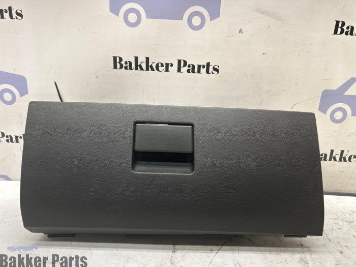 Boîte à gants d'un Dodge RAM, -, -, 3 mois de garantie, Utilisé