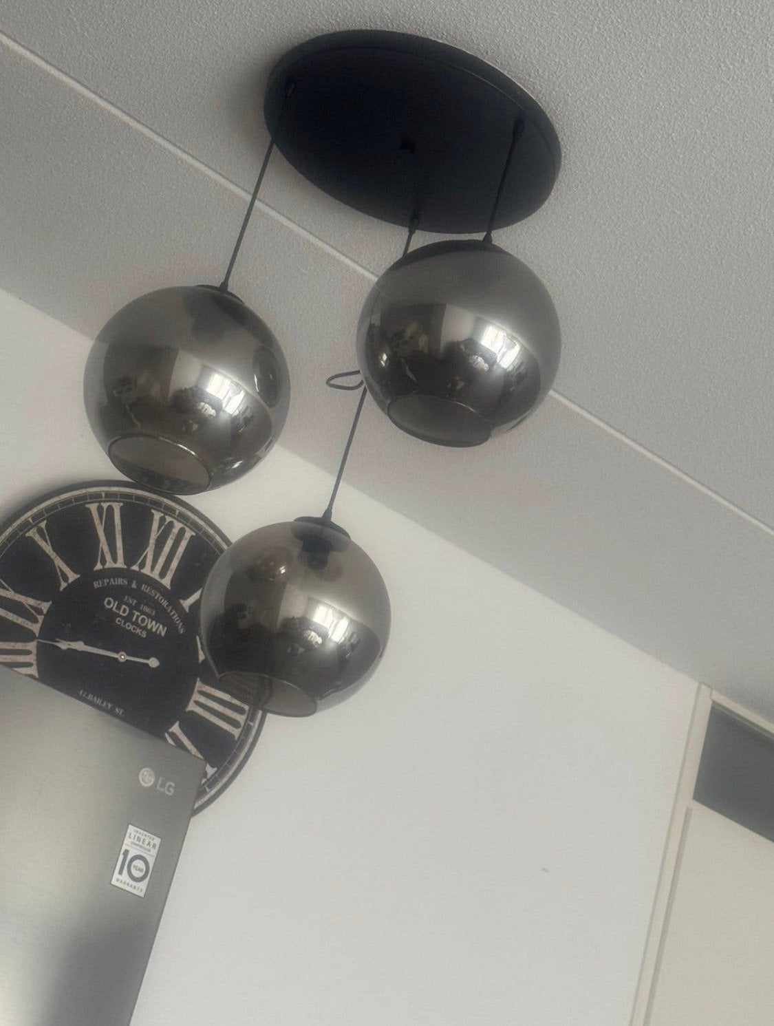 Moderne glazen bollenlamp 3 lichts hanglamp, Ophalen, Zo goed als nieuw, Hanglamp
