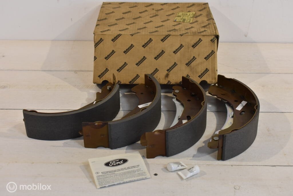 NIEUW: Orig. set remschoenen Ford Transit 280mm ('00-'06), Auto-onderdelen, Ford, Nieuw, Ophalen of Verzenden, Ford