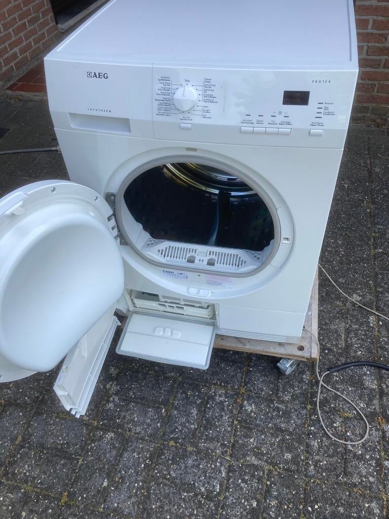 AEG warmtepompdroger 7kg, Ophalen, 6 tot 8 kg, Zo goed als nieuw, Voorlader
