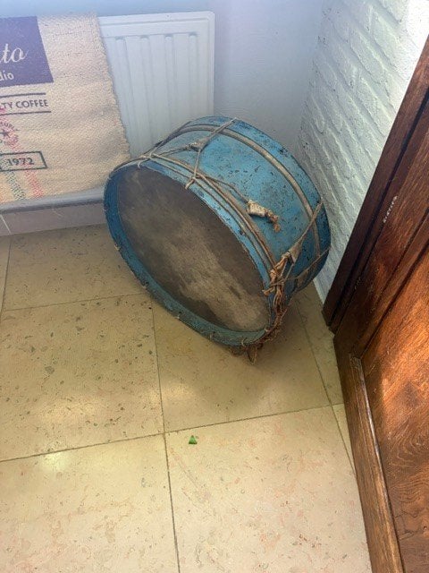 oude trommel/drum, Muziek en Instrumenten, Drumstellen en Slagwerk, Ophalen, Gebruikt