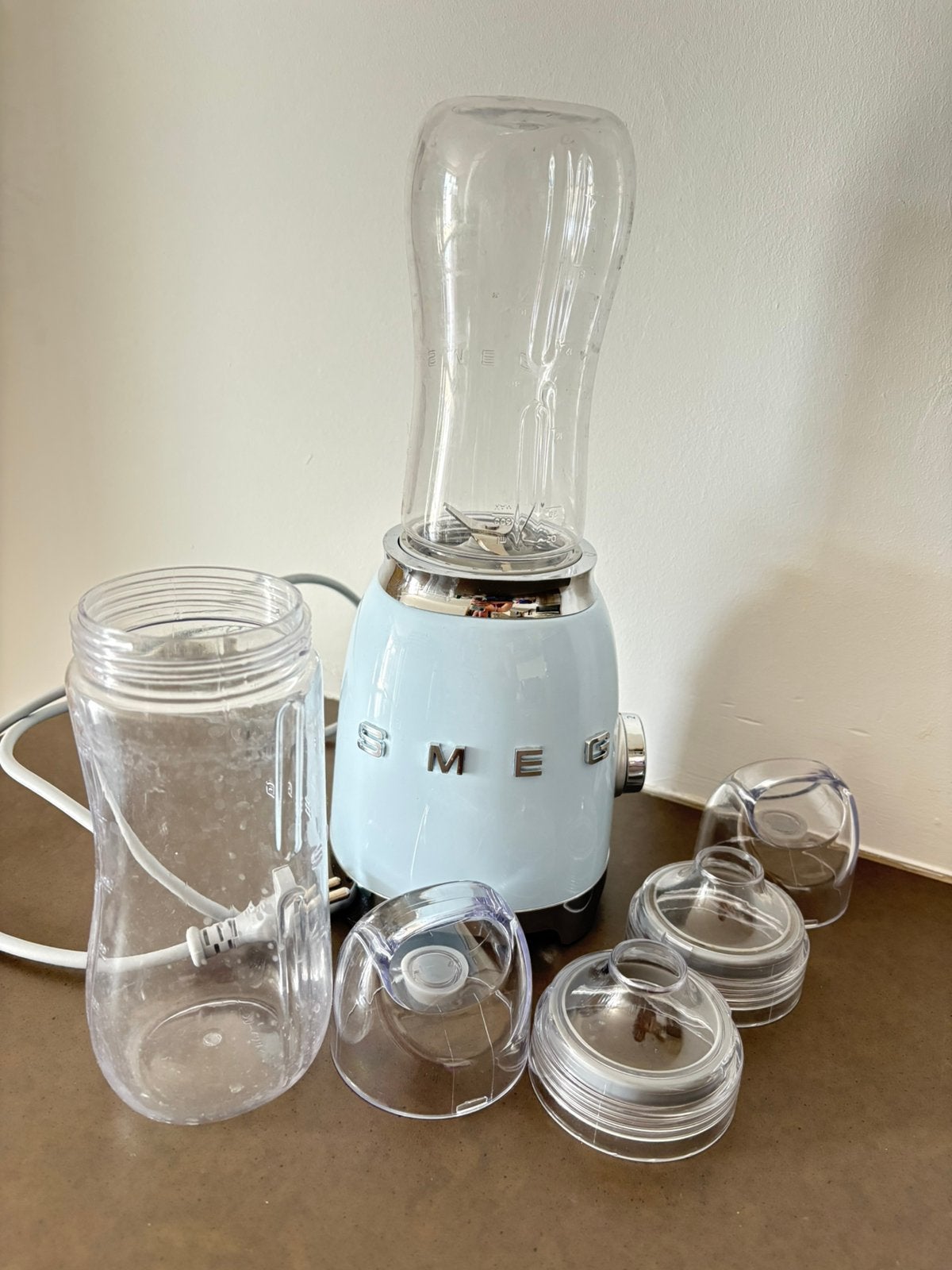 Smeg personal blender lichtblauw, Elektronische apparatuur, Blenders, Ophalen, Zo goed als nieuw, Blender