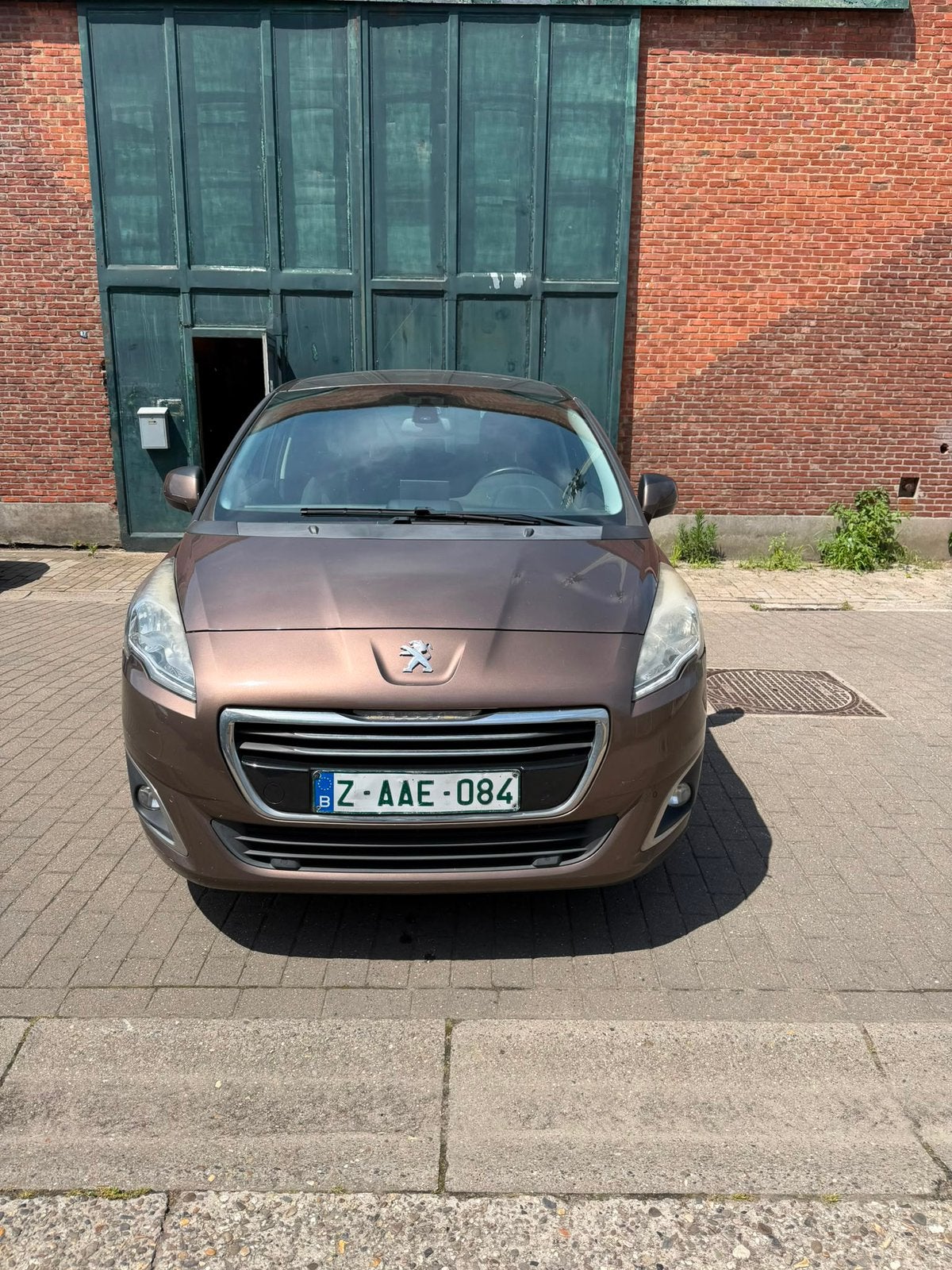 Peugeot 5008 ( 7 zitpl.) te koop!, Euro 5, Zwart, USB, Bruin
