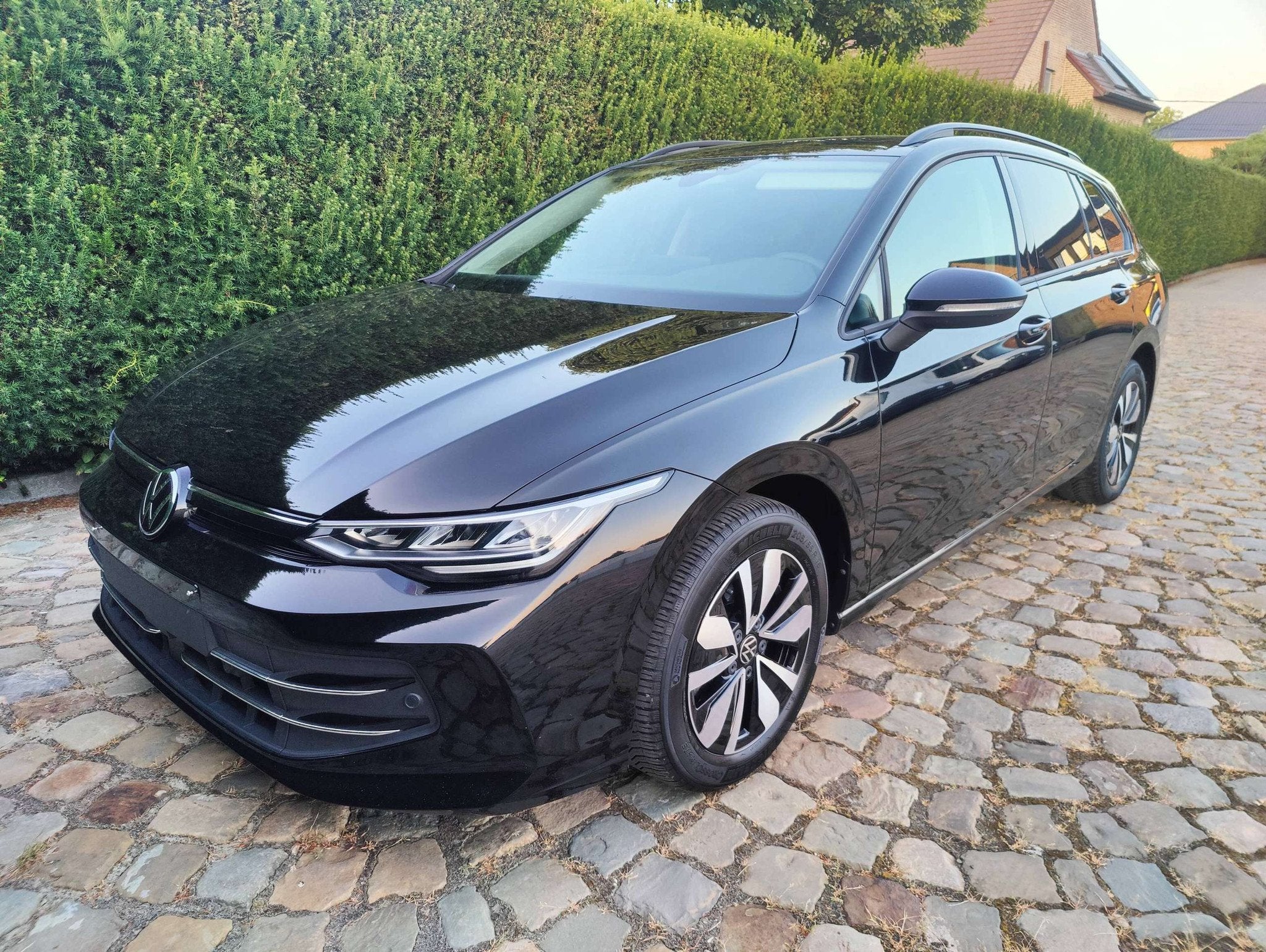 Volkswagen Golf Variant 1.5 eTSI Goal DSG (bj 2024), Auto's, Stof, Zwart, 4 cilinders, 116 pk