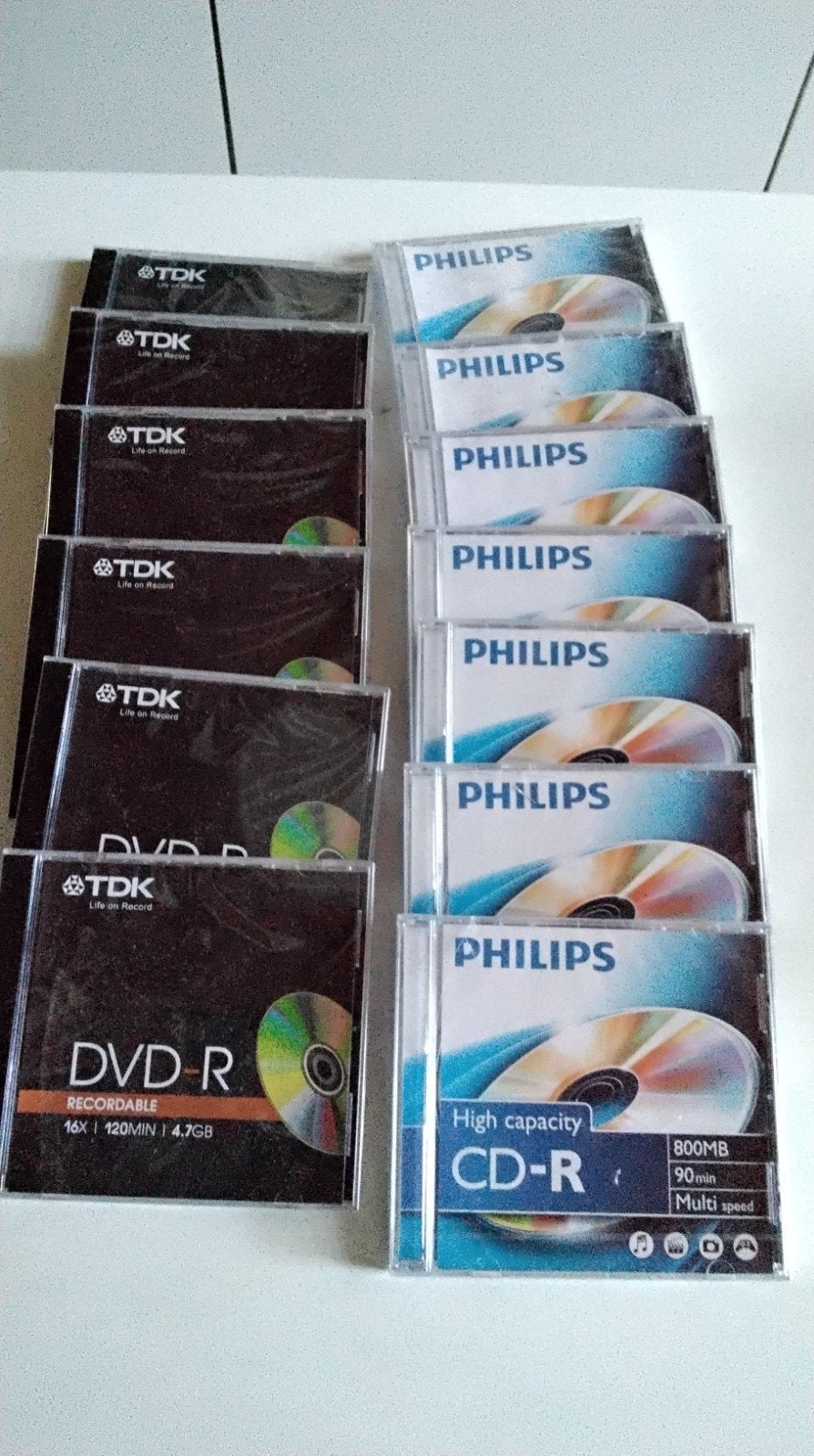 lot de DVD R ET CR R  NEUF, Computers en Software, Ophalen, Cd