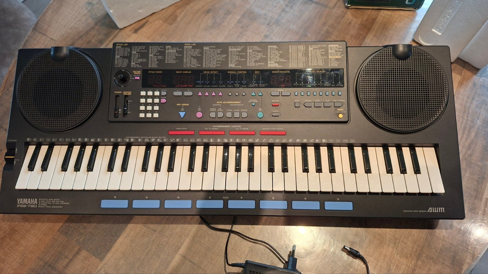 Yamaha PSS-790 Keyboard Synthesizer, Muziek en Instrumenten, 61 toetsen, Ophalen of Verzenden, Zo goed als nieuw, Midi-aansluiting