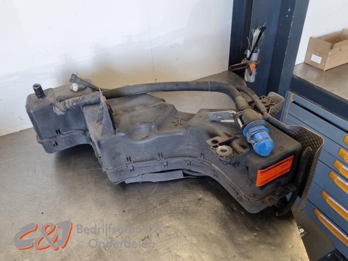 Réservoir Adblue d'un Ford Transit Connect, -, 3 mois de garantie, -, -