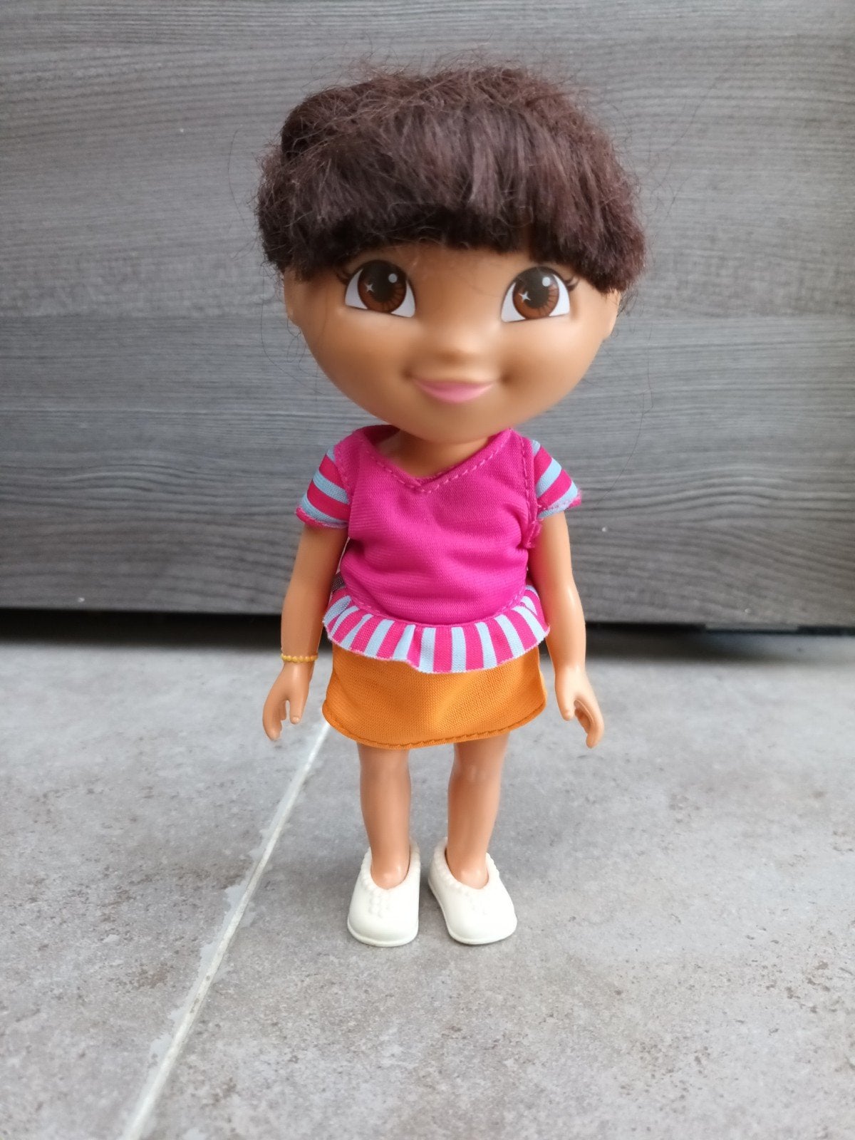 Dora pop, Ophalen of Verzenden, Zo goed als nieuw, Overige typen