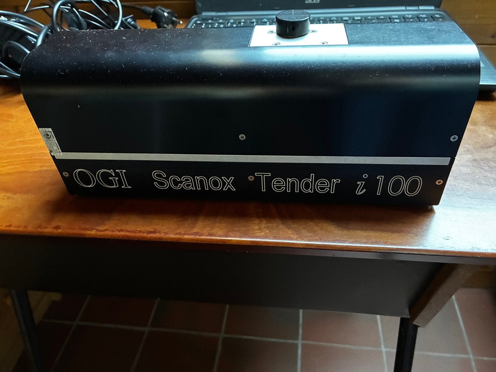 OGI Scanox tender i100, Informatique & Logiciels, Enlèvement, Comme neuf, Scanner mobile