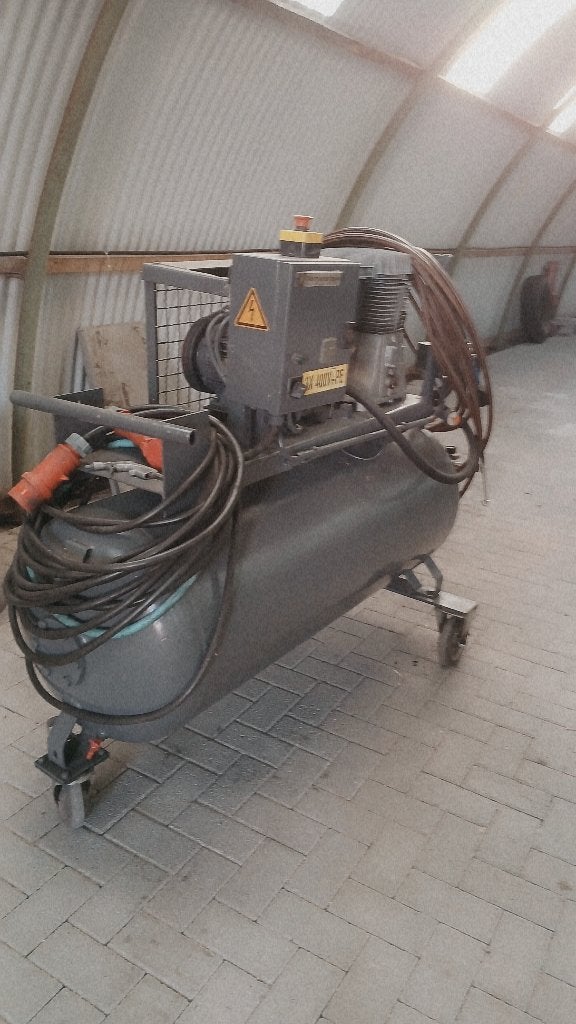 Compressor 3-fase, 100 liter of meer, Ophalen, Gebruikt, 10 bar of meer