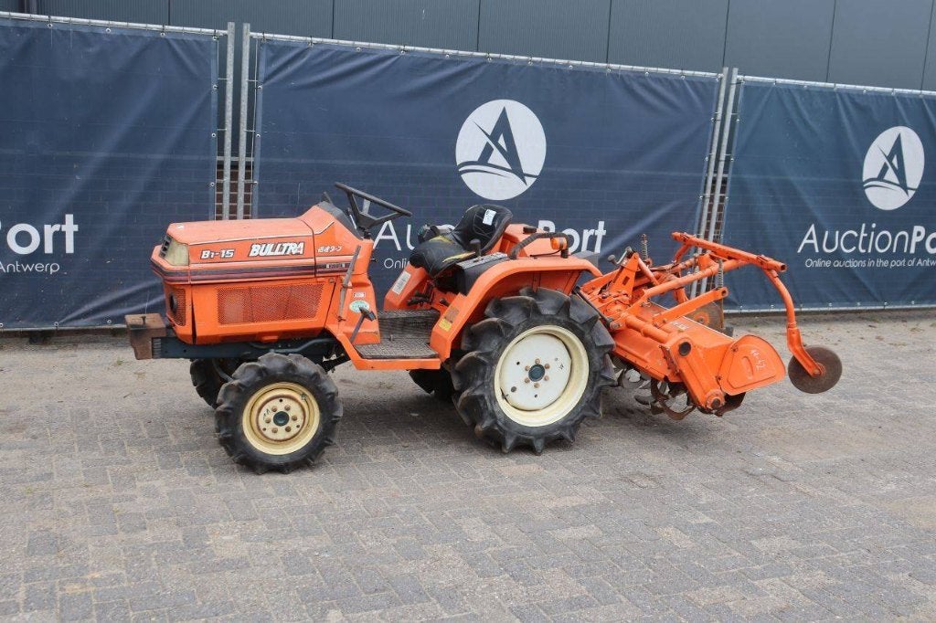 Vente aux enchères : Tracteurs et mini-tracteurs, Articles professionnels, Agriculture | Tracteurs, Enlèvement