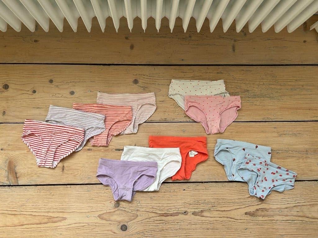 Arket ondergoed maat 6-8 jaar, Kinderen en Baby's, Overige typen, Meisje, Ophalen of Verzenden, Zo goed als nieuw