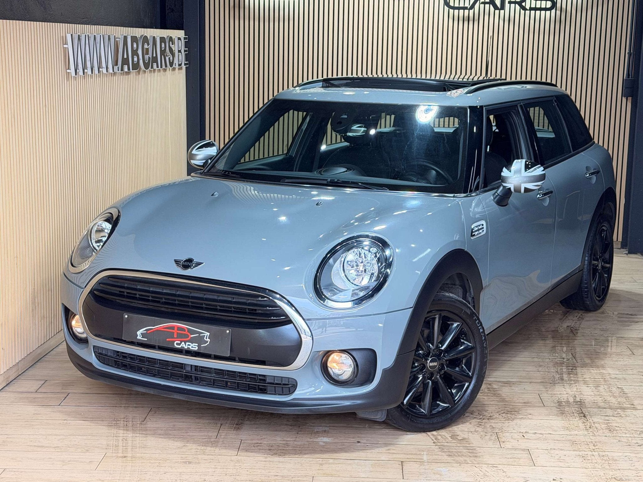 MINI Cooper D Clubman 1.5 D One * GARANTIE 12 MOIS * 1ER PRO, Auto's, Mini, Stof, Gebruikt, 116 pk, Startonderbreker