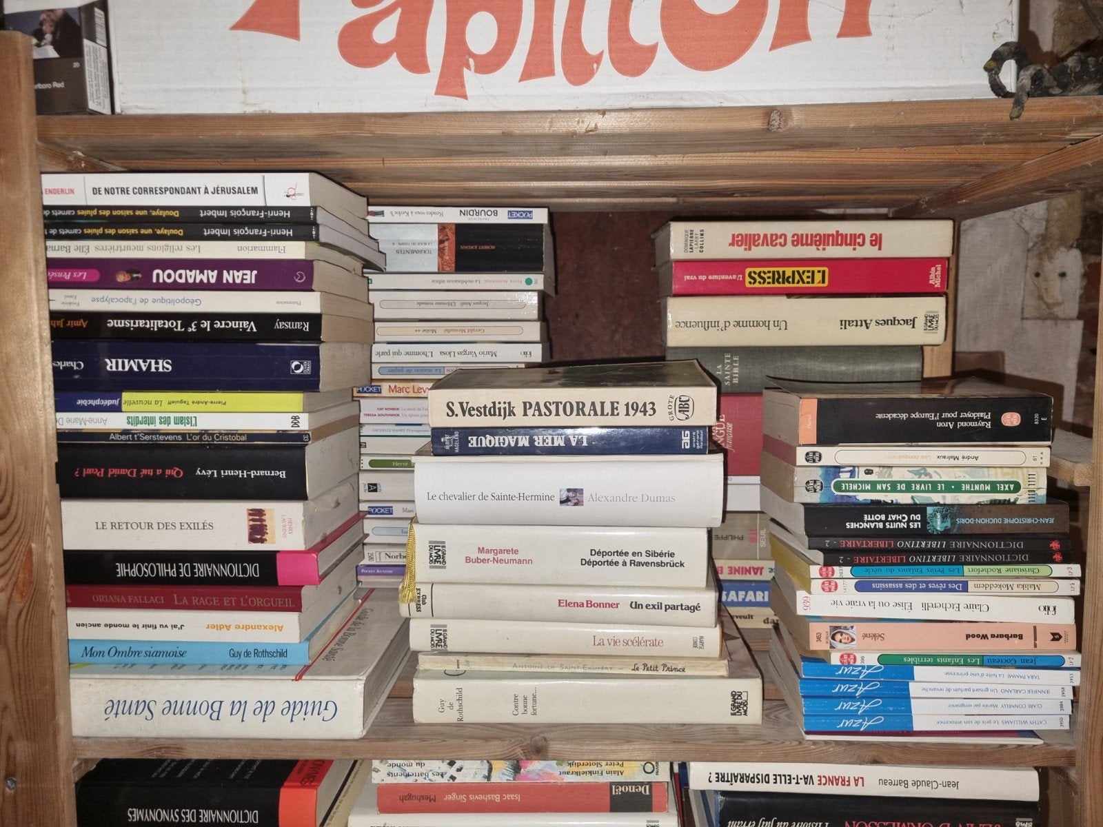 Franstalige boeken, Ophalen