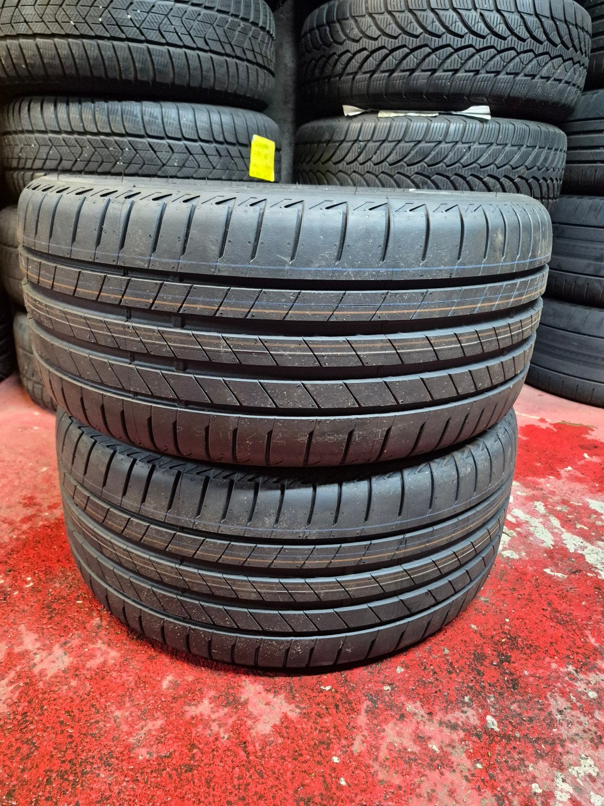 2 NIEUWE Bridgestone 255/40/18 99Y starry- en RUNFLAT-banden, Ophalen, Nieuw, Ferrari