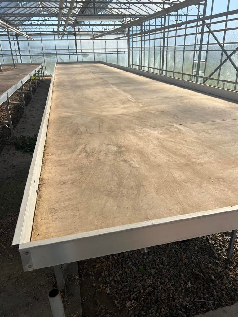 Table de culture en aluminium d'occasion., Enlèvement, Utilisé, Table de culture