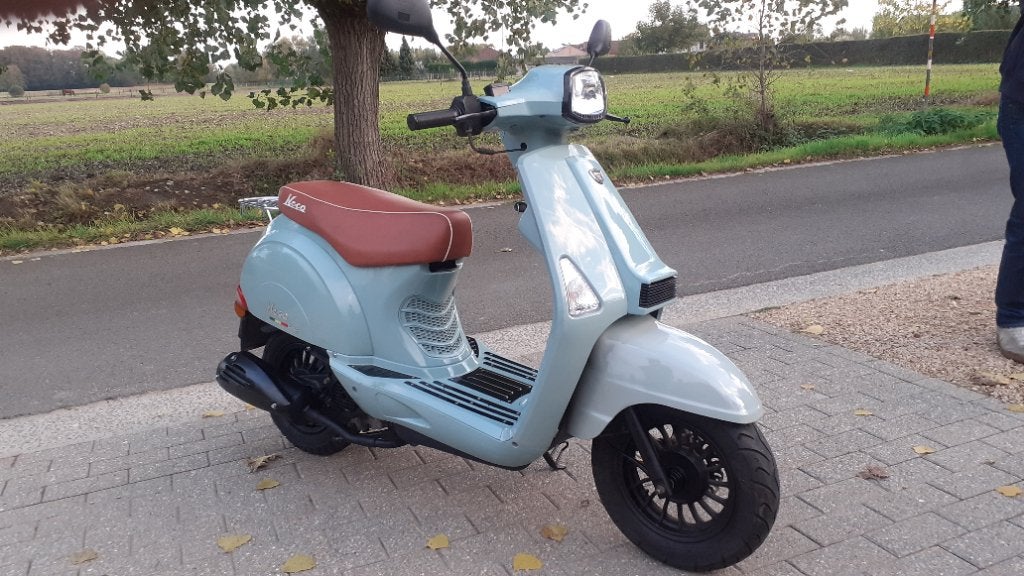 Neco lola IN ORDE! GROOT ONDERHOUD GEHAD Bklasse en papieren, Vélos & Vélomoteurs, Enlèvement, 49 cm³