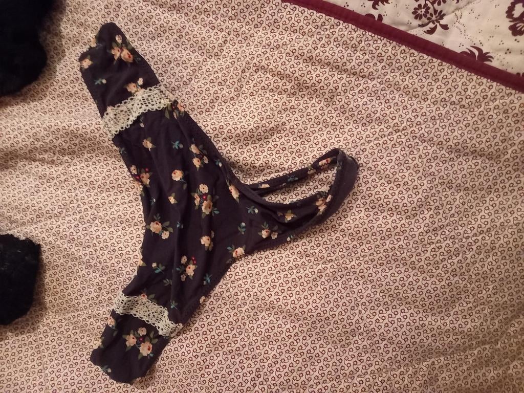 Lingerie Strings en slips, Kleding | Dames, Ondergoed en Lingerie, Ophalen of Verzenden