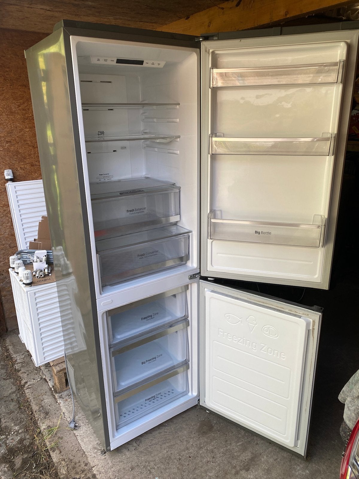 Réfrigérateur LG - Aspect Inox - Très bon état, Avec compartiment congélateur, 160 cm ou plus, Comme neuf, Enlèvement
