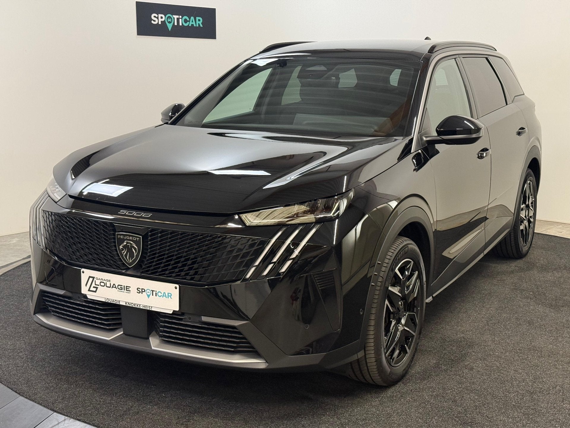 Peugeot 5008 Hybrid Allure e-DSC6 (bj 2024, automaat), Auto's, Gebruikt, 136 pk, 7 zetels, Bedrijf