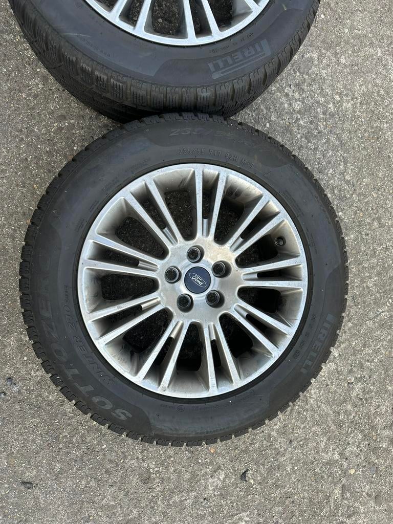 Ford Kuga Velgen 17 Inch, Auto-onderdelen, Banden en Velgen, Ophalen, Banden en Velgen, 17 inch, Winterbanden