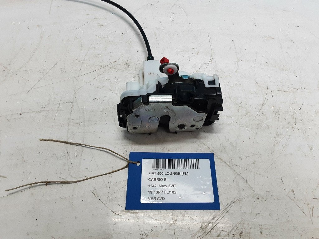 SERRURE DE PORTE AVANT DROITE Fiat 500C (312) (01-2009/-), Mevr. I. Hauben, Utilisé, Rue de l'Espoir 34 34
4030  GRIVEGNÉE, BE