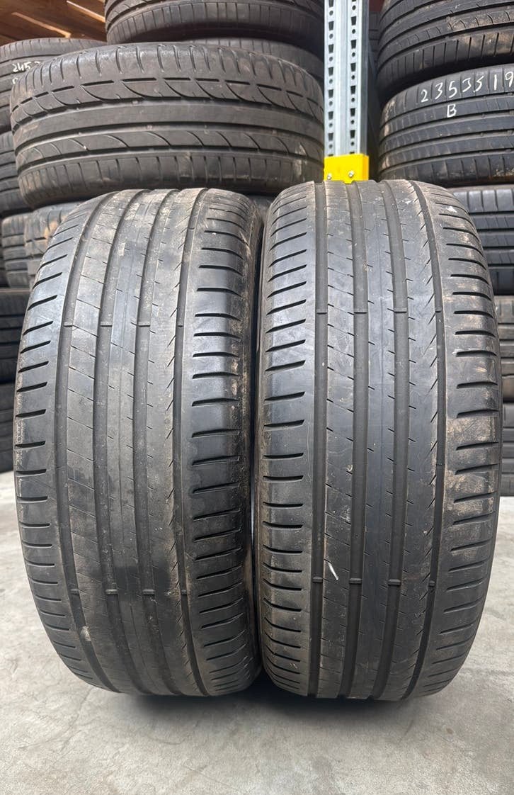 2254019 225/40/19 225/40R19 zomerbanden merk Pirelli, Ophalen