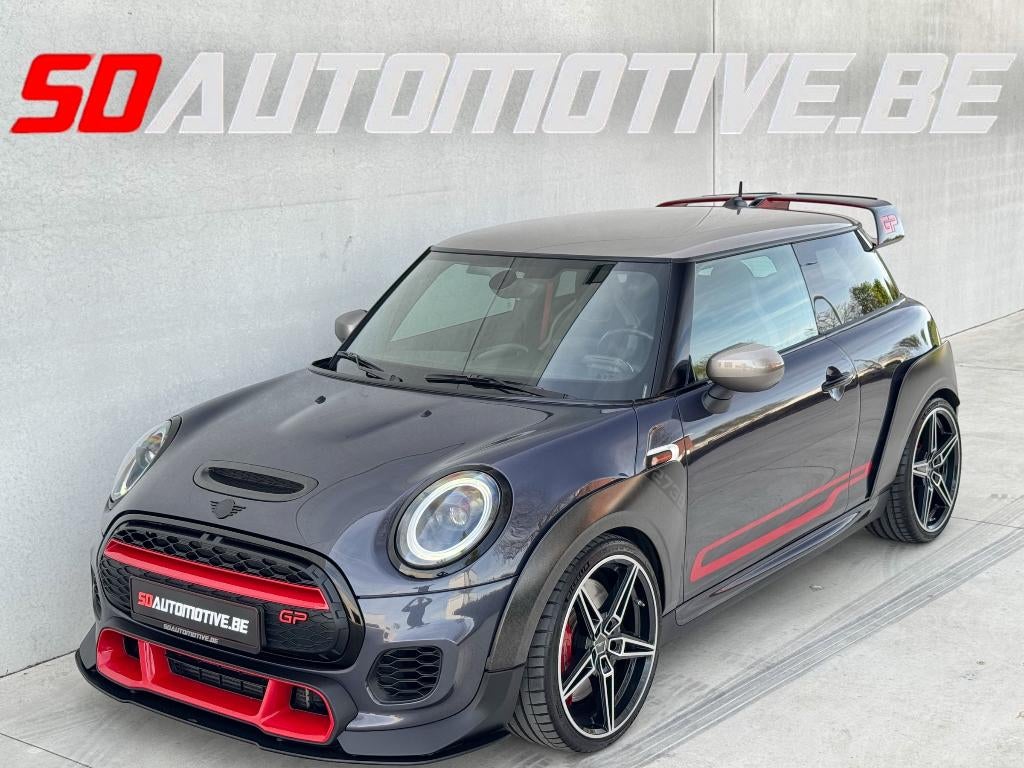 Mini JCW GP3, Auto's, Euro 6, 4 cilinders, https://public.car-pass.be/vhr/5ff4873d-7ffc-4afe-8ad5-ae9b10fdc5ab, Grijs