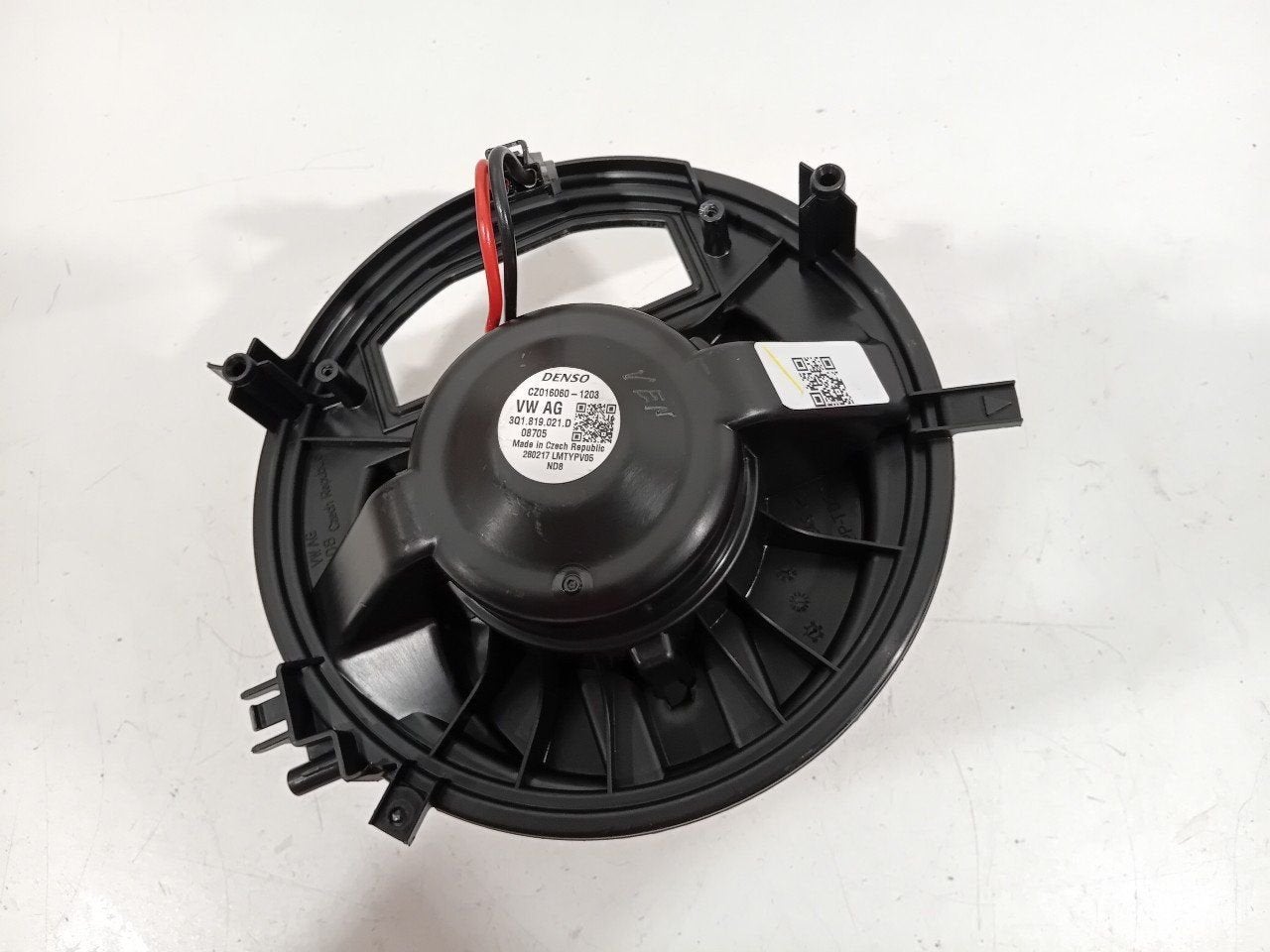 Kachel ventilator motor Volkswagen Passat, Onderdelen@venauto.nl, Van der Ven Autorecycling B.V., Gebruikt, Ettenseweg 76, 4706 PB Roosendaal, The Netherlands