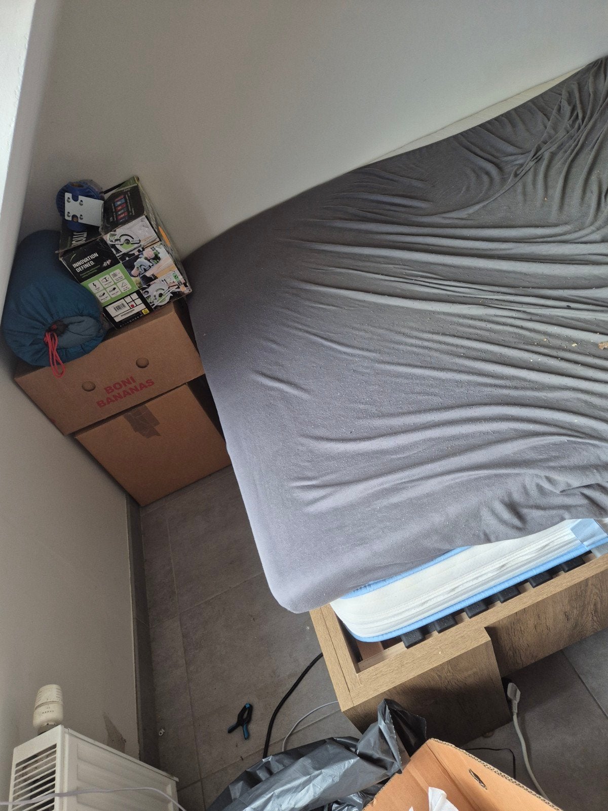 Gratis bed 1.40x2m, Huis en Inrichting, Ophalen