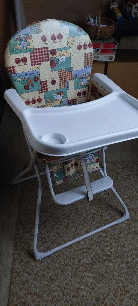 Chaise haute pour bébé - A donner, Enfants & Bébés, Enlèvement, Utilisé