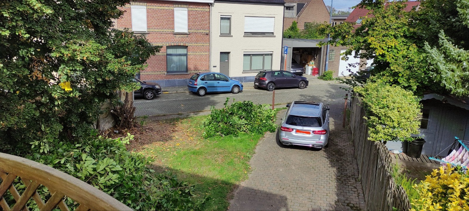 Handels glv 200m2 met App 144m2 en terras van 60m2 Kontich