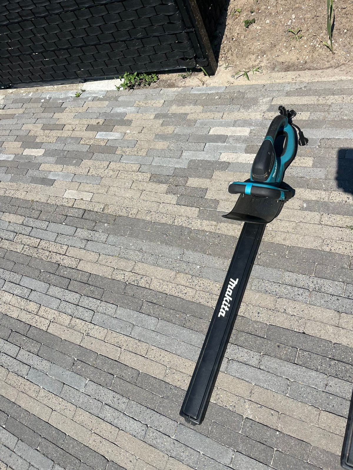 Heggenschaar Makita 750mm in perfecte staat, Tuin en Terras, Ophalen, Zo goed als nieuw