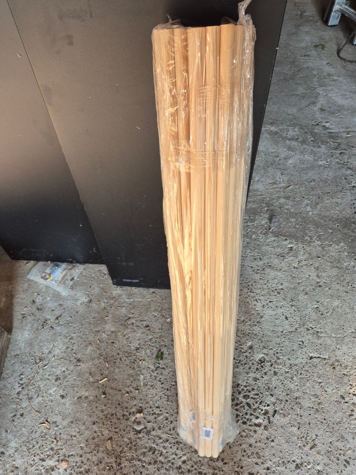 zitstok hout 18mm x 100 cm, Parkiet