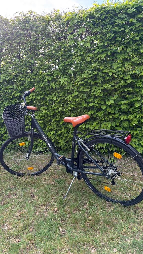 Damesfiets van minerva, Fietsen en Brommers, Ophalen, Zo goed als nieuw