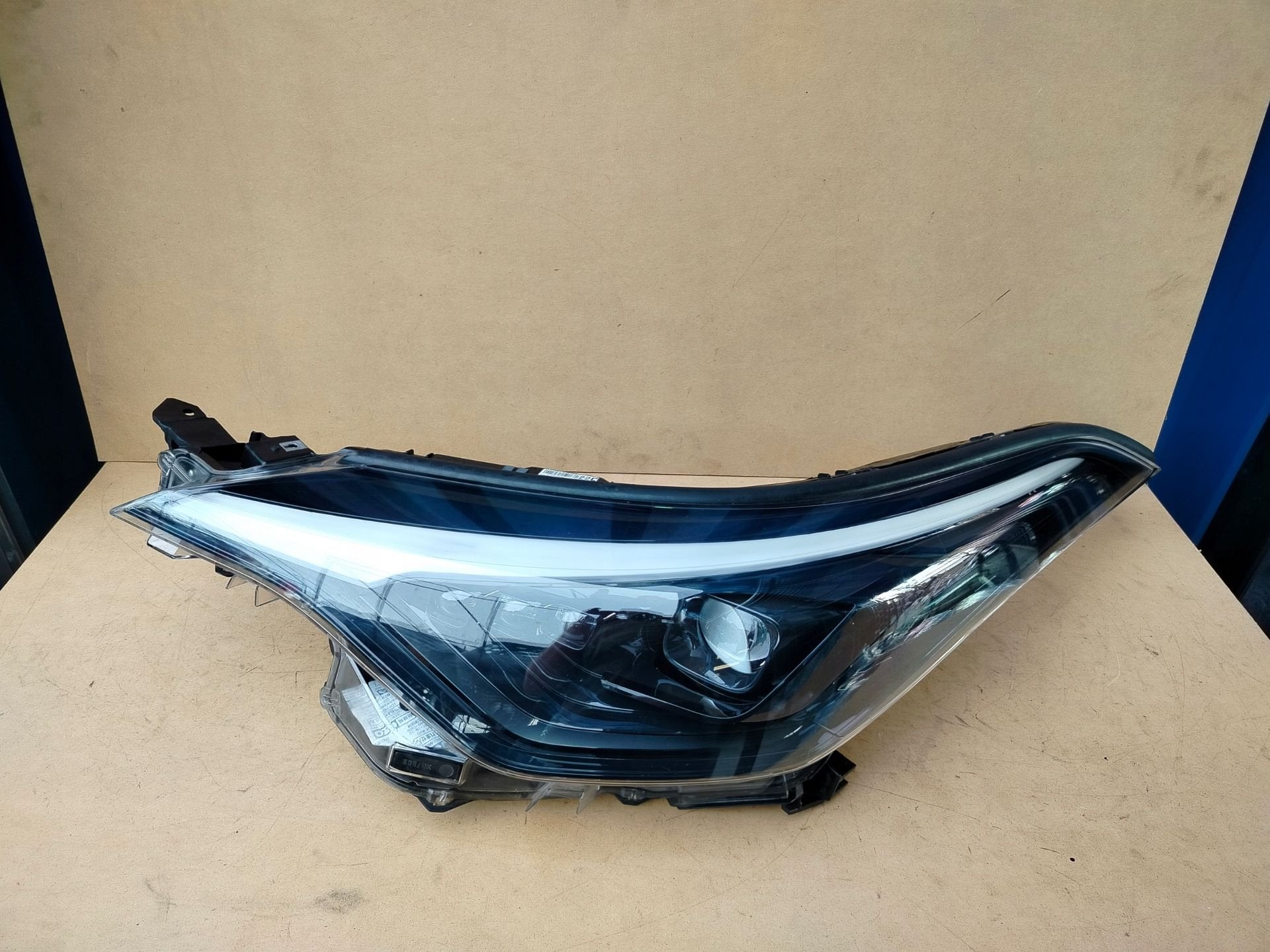 Liaisons Koplamp pour Toyota CHR CH-R 81150-YP280-00, Info@toyota.co.jp, Toyota Motor Corporation, Toyota-Cho 1
471-8571  Toyota City