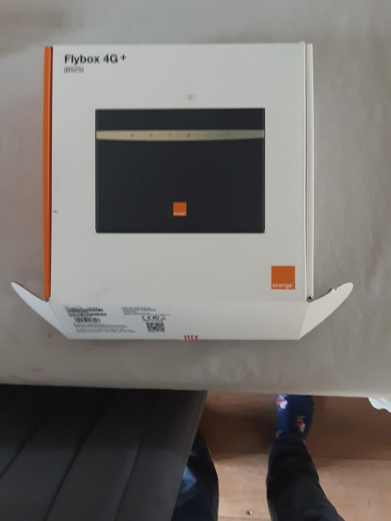 Flybox orange, Computers en Software, Routers en Modems, Ophalen, Gebruikt