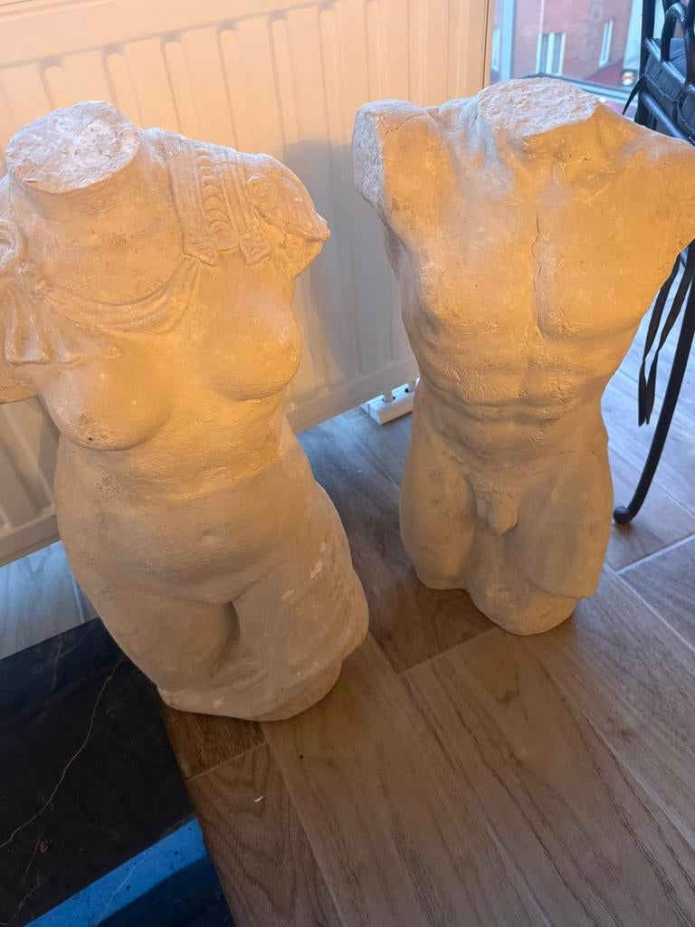 Buste en plâtre homme/femme, Ophalen, Zo goed als nieuw