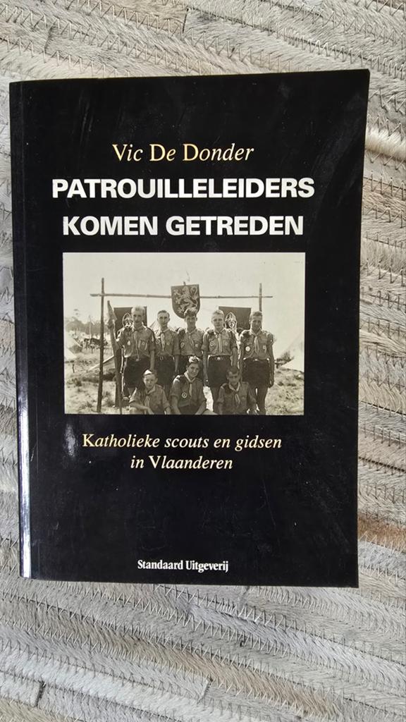 Patrouilleleiders komen getreden, Livres, Enlèvement