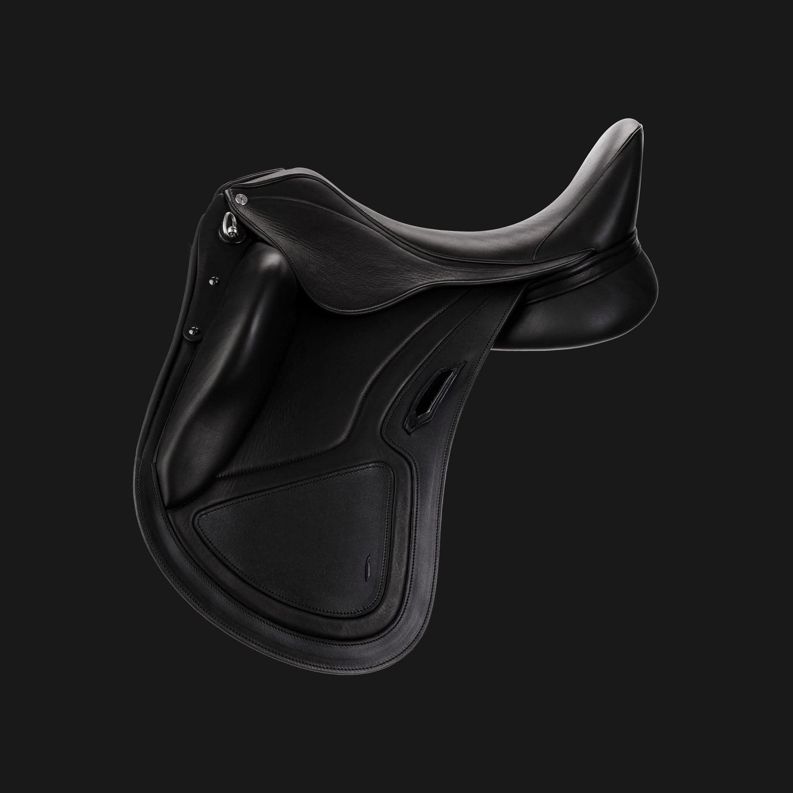 Selle dressage Aviar, Enlèvement, Comme neuf