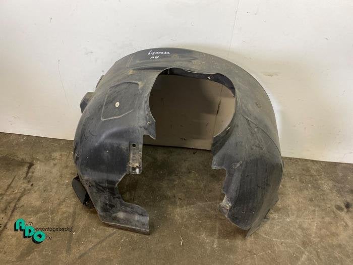 Passage de roue d'un Ford Focus (Focus 11-), -, 3 mois de garantie, -, -