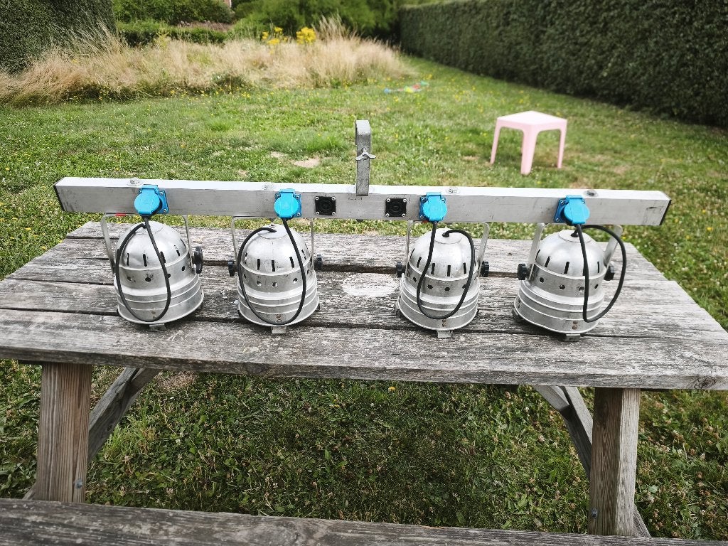 Rampe barre T4 lampes PAR56 300w, Divers, Enlèvement, Utilisé