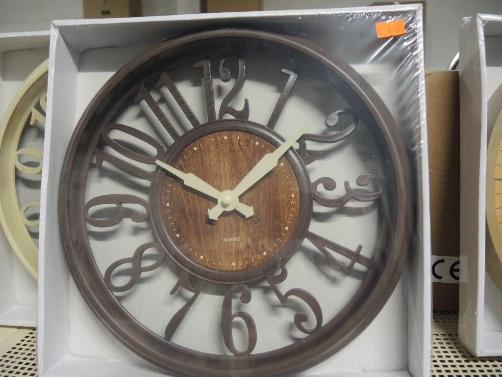 Quartz ronde klok 30 cm nieuw!, Huis en Inrichting, Wandklok, Qw, Nieuw, Ophalen of Verzenden