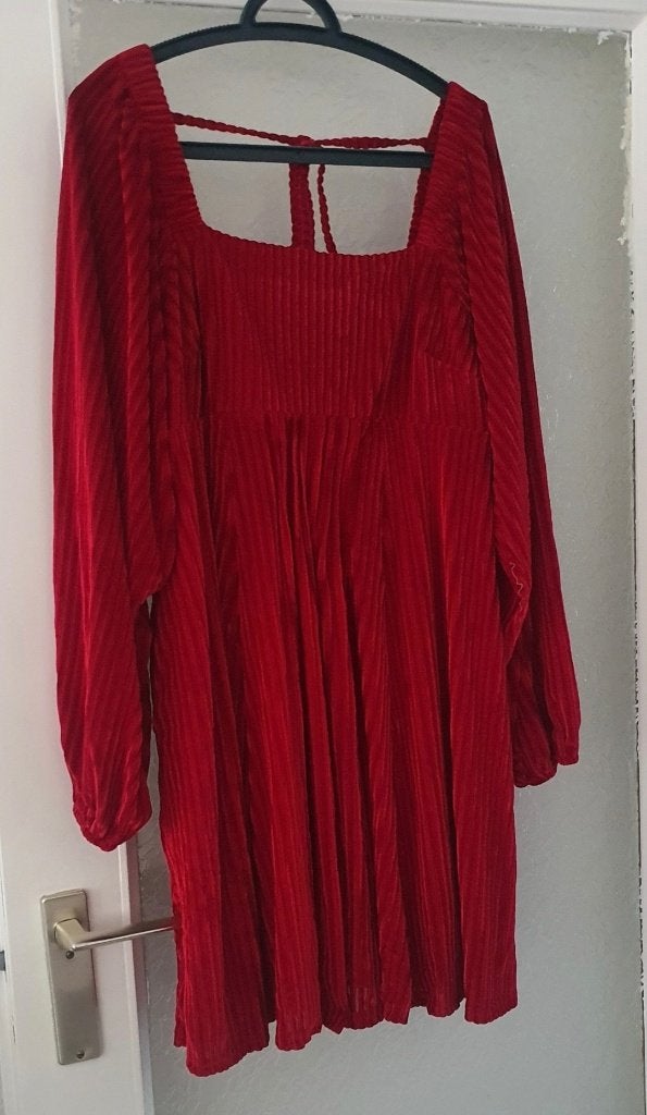 Prachtige Rode cocktail/party jurk – Maat L, Ophalen of Verzenden, Nieuw, Maat 42/44 (L), Rood