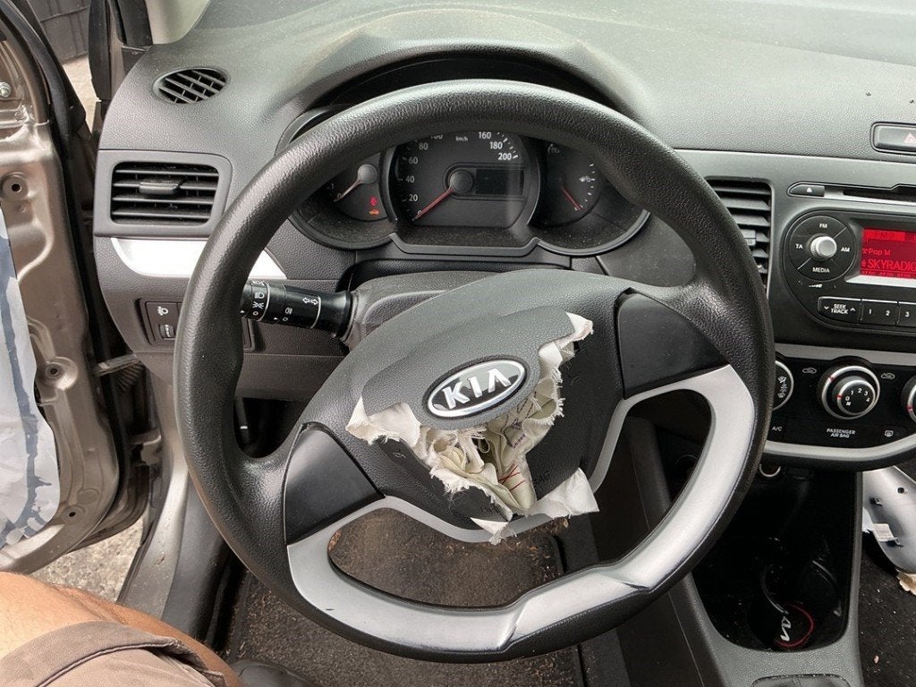 VOLANT DIRECTION Kia Picanto (TA) (01-2011/06-2017), Kia, Info@kia.de, Utilisé, Theodor-Heuss-Allee 11
60486  Frankfurt am Main, DE