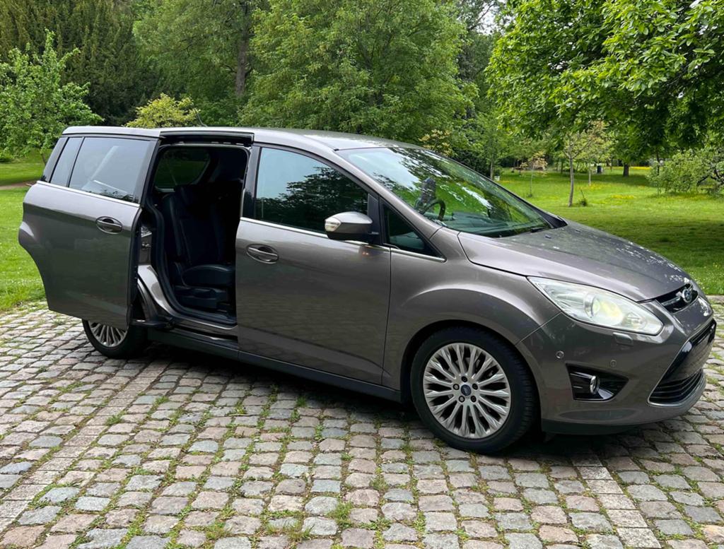 Ford Grand C-Max 7-Zit Benzine 1ste Eig Full Opties Gekeurd, Voorwielaandrijving, Euro 5, https://public.car-pass.be/verify/8047-7279-0096