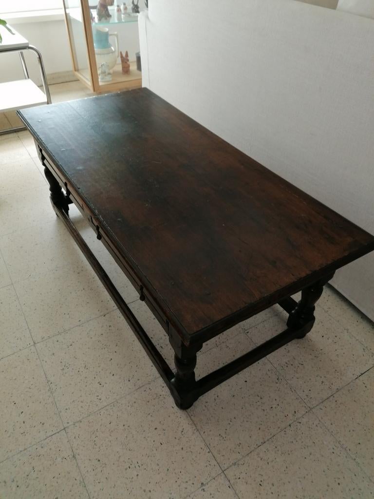 Klassieke salontafel, Enlèvement