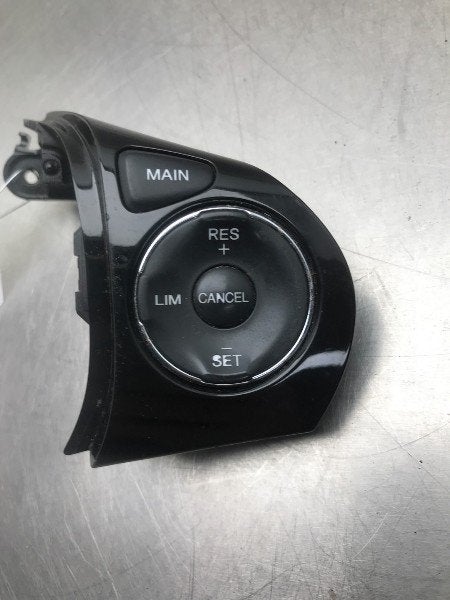 COMMUTATEURS DE VOLANT Honda Civic (FK1 / 2/3) (|M48471C|), Hanauer Landstraße  222-224
60314  Frankfurt am Main, DE, Honda, Utilisé